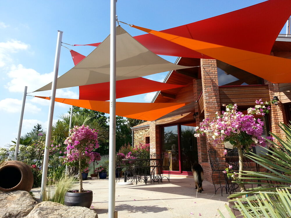 Voile d'ombrage triangulaire